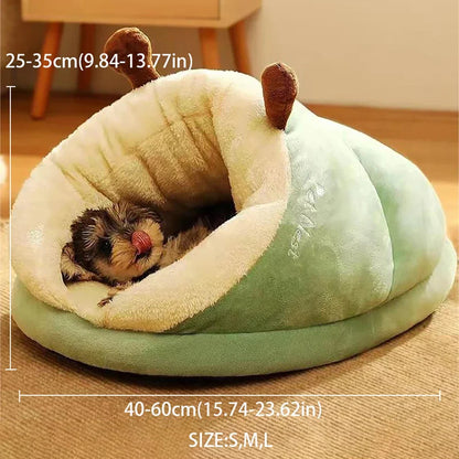 Snuggle Slipper – Ultra-Warm Hooded Fleece Pet Bed